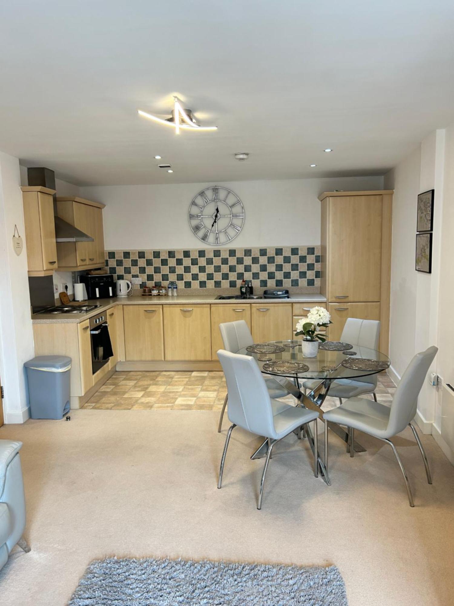 City Centre Apartment. Wrexham Exterior foto